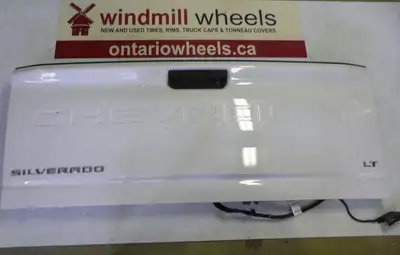 Chevrolet Silverado 2020-2025 Chevrolet Silverado white tailgate, fits 2500/3500 camera, handle and...