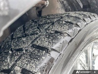 Ward's 10 Best Engines, KBB.com 5-Year Cost to Own Awards. This Ford Explorer has a strong Gas V6 3.... (image 9)