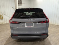 *PENDING* Price includes: Block heater, Air Conditioning, and Tire Tax. Price/Payments do not includ... (image 5)