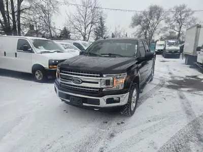 Perfect Auto CLEAN CARFAX - XTR PKG - 5.O L GAS - 4X4 - PANORAMIC SUN ROOF - NAVIGATION - BACK UP CA...