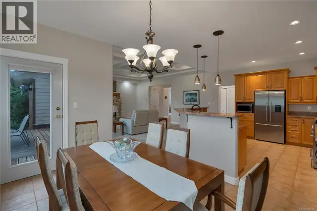 2185 Forest Grove Dr Campbell River, British Columbia in Houses for Sale in Campbell River - Image 15
