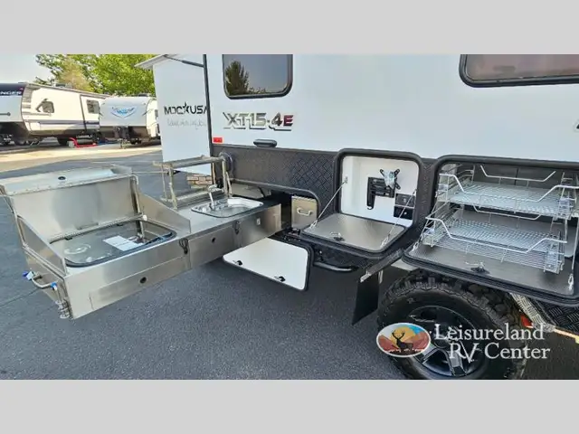 2027 MDC XT15-4E OGE – True Off-Grid Bunkhouse in Travel Trailers & Campers in Delta/Surrey/Langley - Image 7