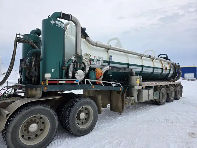 2009 KENWORTH T800 in Heavy Trucks in Saskatoon - Image 64