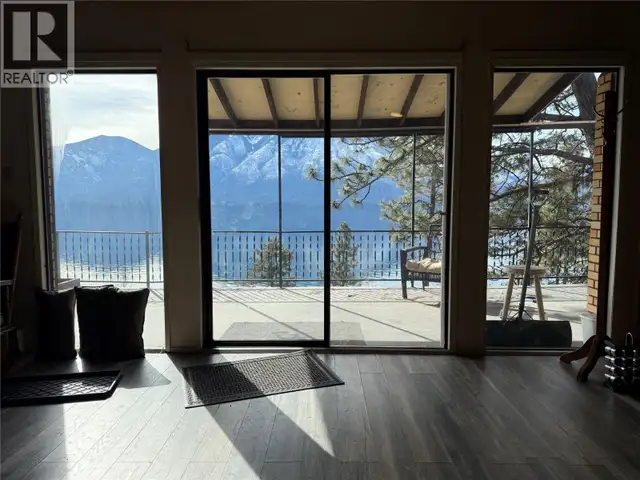 9779 3A Highway Kuskanook, British Columbia in Houses for Sale in Nelson - Image 11