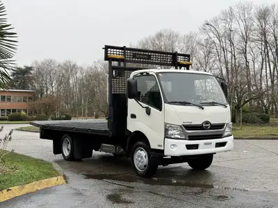 2015 Hino 195 2015 Hino 195 Heated Mirrors Power Mirrors / Windows Engine Brake Air Conditioning / H...