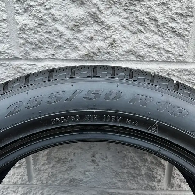 (98%) 2x 235/55R19 & 2x 255/50R19 Pirelli Scorpion N0 Winters in Tires & Rims in City of Toronto - Image 7