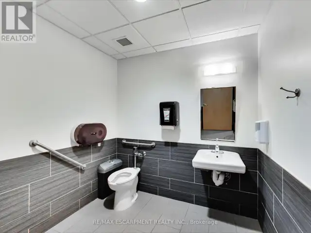 100 - 540 PLAINS ROAD E Burlington (LaSalle), Ontario in Commercial & Office Space for Sale in Oakville / Halton Region - Image 25