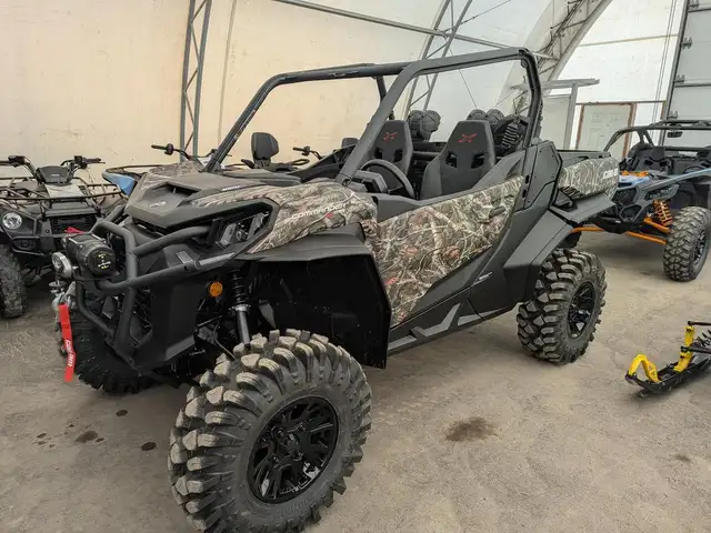 2026 Can-Am COMMANDER XMR in ATVs in Sarnia - Image 2