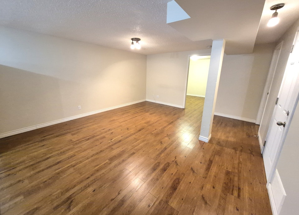Near LRT-Gorgeous RENOD 2BR Legal Bsmt-Open Concept Ktchn/PetsOK 5