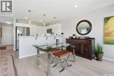 Welcome to 337-4000 Sandhill Cr. situated in the sophisticated & desirable neighborhood of The Creek...