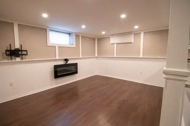 **ALL INCLUSIVE** BEAUTIFUL 1 BEDROOM UNIT IN THE NORTH END!! in Long Term Rentals in St. Catharines - Image 4