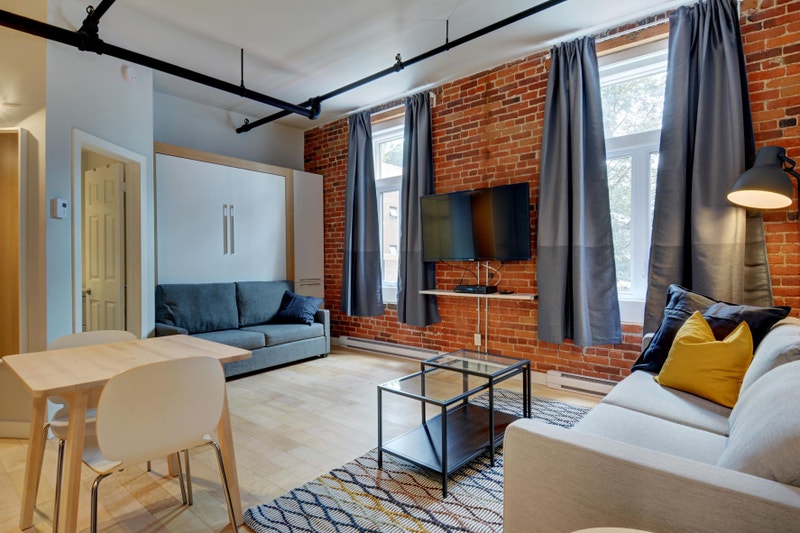 Grand loft meublé avec internet inclus - Saint-Sauveur | Locations ...