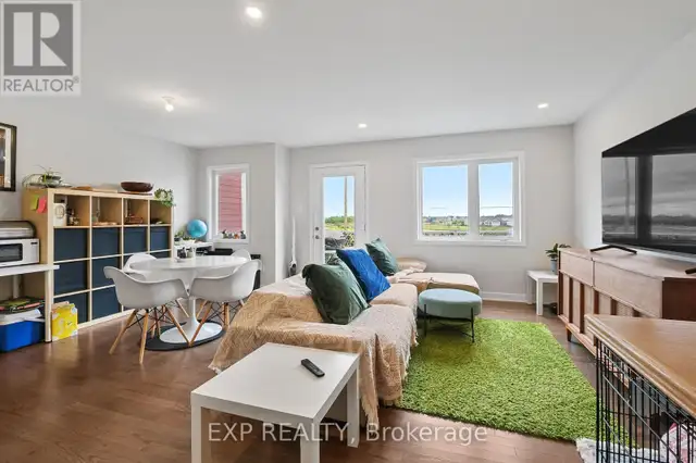 6323 PERTH STREET Ottawa, Ontario in Houses for Sale in Ottawa - Image 22