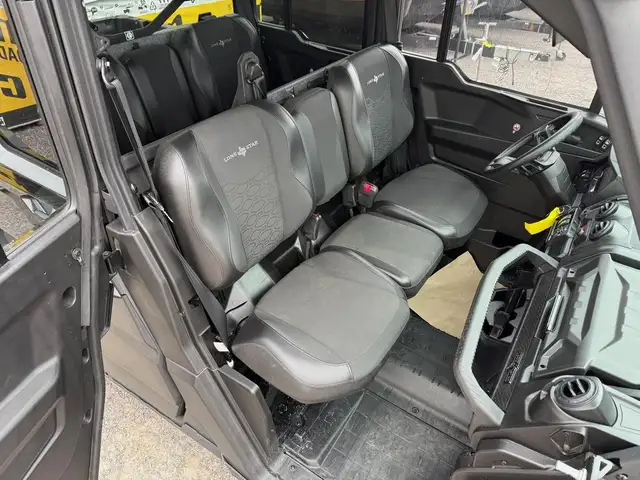 2025 Can-Am DEFENDER MAX LONE STAR CAB HD10 in ATVs in Muskoka - Image 8