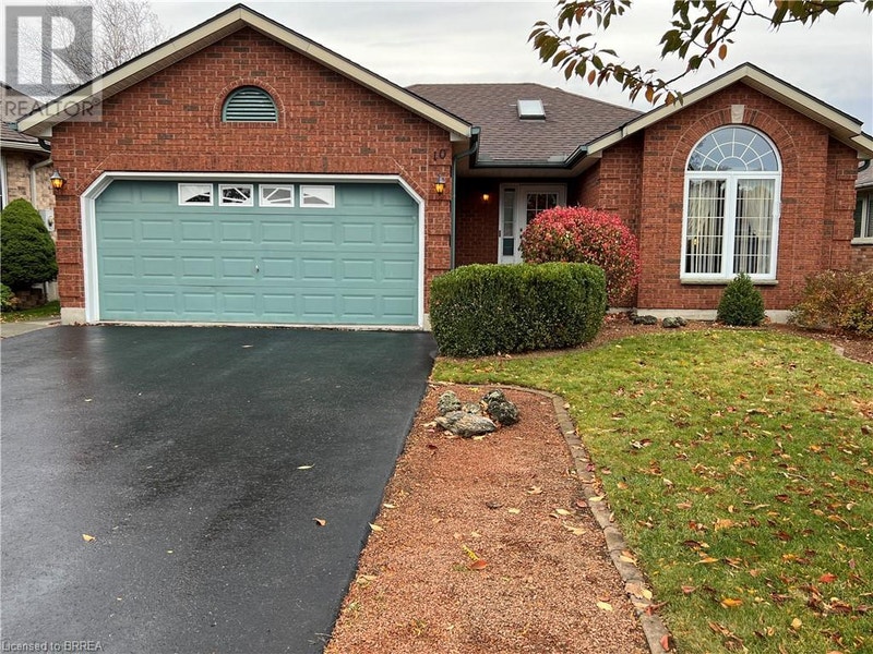 10 JOHNSON Crescent Simcoe, Ontario Houses for Sale Norfolk County