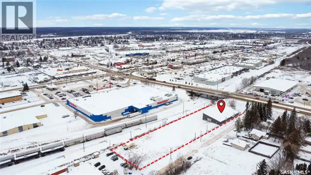 568 18th STREET E Prince Albert, Saskatchewan in Commercial & Office Space for Sale in Prince Albert - Image 2