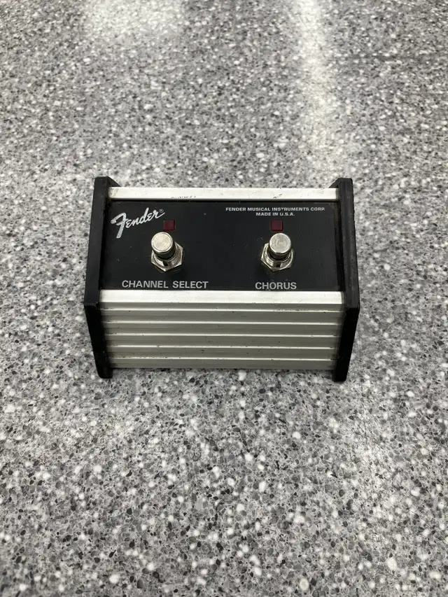 Fender Princeton Chorus Guitar Amp in Amps & Pedals in City of Toronto - Image 5