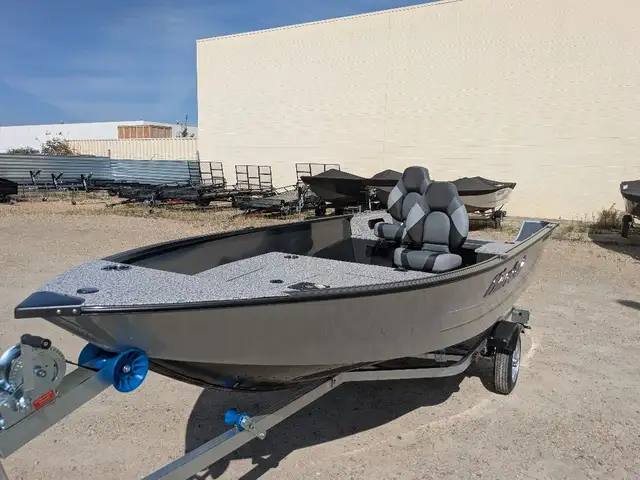 2025 MirroCraft 145T Outfitter in Powerboats & Motorboats in Edmonton - Image 4