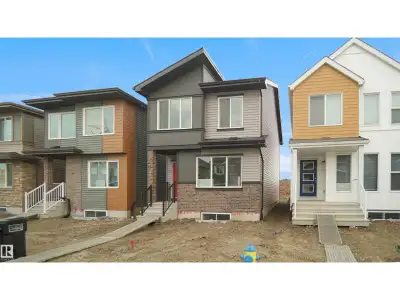 Welcome to the Phoenix built by the award-winning builder Pacesetter homes and is located in the hea...