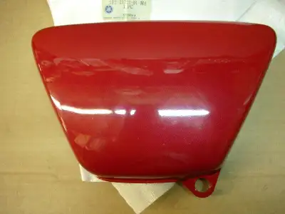 Have a NOS Right side cover correct for 1978 SR 500 Star red will fit 1978 to 1981 in this model can...