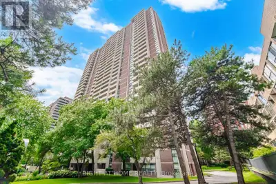 Welcome To The Largest One Bedroom Condo In The Building!!! Desired Neighbourhood In The Residences...