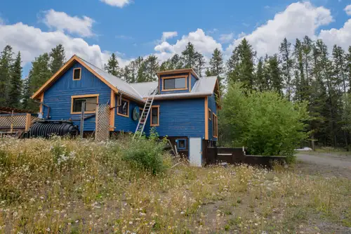 Quaint and inviting, this 1-bedroom, 1 bathroom home offers the perfect retreat with potential for a...