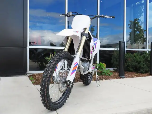 2024 Yamaha YZ450F in Dirt Bikes & Motocross in Cambridge - Image 5