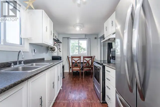 23 CORBETT DRIVE Barrie (Grove East), Ontario62863751593729124