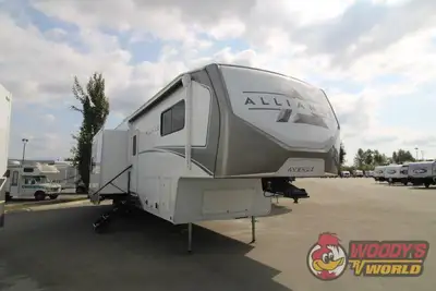 MVSA #40458 Specifications and Features: Length (ft): 41'11 Width (ft): 8'5 Height (ft): 13'5 GVWR (...