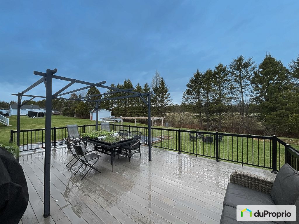 37e Avenue — photo 3