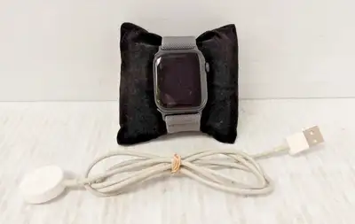 (90812-1) Apple A2723 Series SE Smart Watch - 2nd Generation, View more