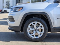 This Jeep Compass has a strong Intercooled Turbo Regular Unleaded I-4 2.0 L/122 engine powering this... (image 8)