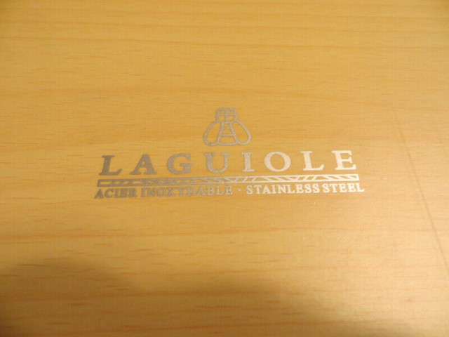 Laguiole Stainless steel Knife 6 piece set in Kitchen & Dining Wares in Trenton - Image 4