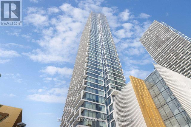 #4202 -5 BUTTERMILL AVE Vaughan, Ontario in Condos for Sale in Markham / York Region