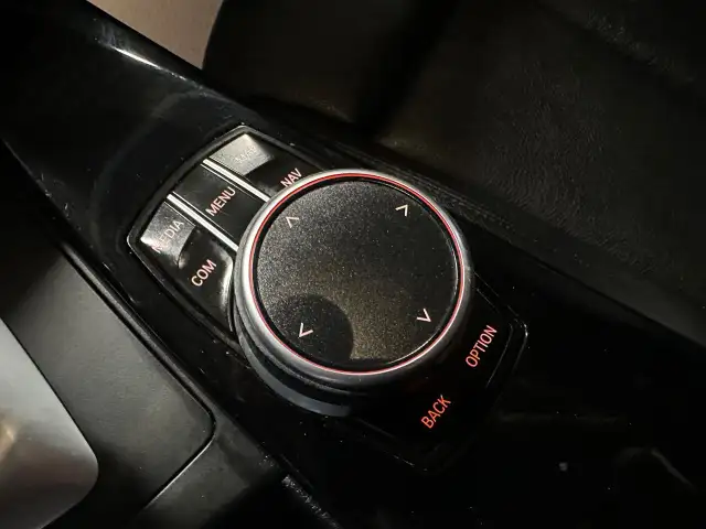 2018 BMW 3 Series 328d XDRIVE | LUXURY PKG | SUNROOF | NAVI in Cars & Trucks in City of Toronto - Image 31