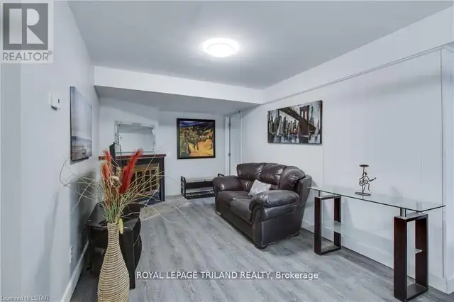 7575 BIDDULPH STREET Lambton Shores (Port Franks), Ontario in Houses for Sale in Grand Bend - Image 13