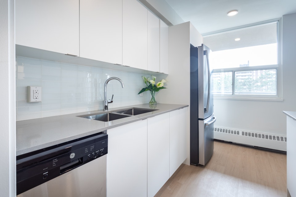 Dixie Square Apartments 1 Bedroom, 1 Bathroom Apartment for Re Long
