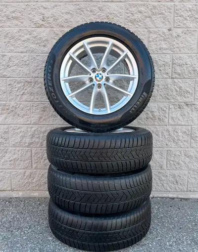 Pirelli Sottozero3 Run Flat Winter 225 60 18 Tires mounted on original BMW X3 18" Rims. Included in...