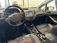 // JAMAIS ACCIDENTÉ! //Ce Kia Forte EX 2017 est un sedan bleu à 4 portes, offert chez AutoStudio 72... (image 9)