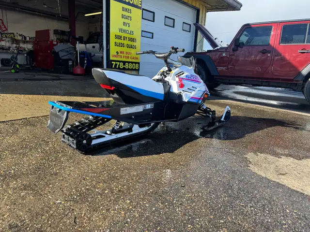 2024 Yamaha Snoscoot in Snowmobiles in Edmonton - Image 3