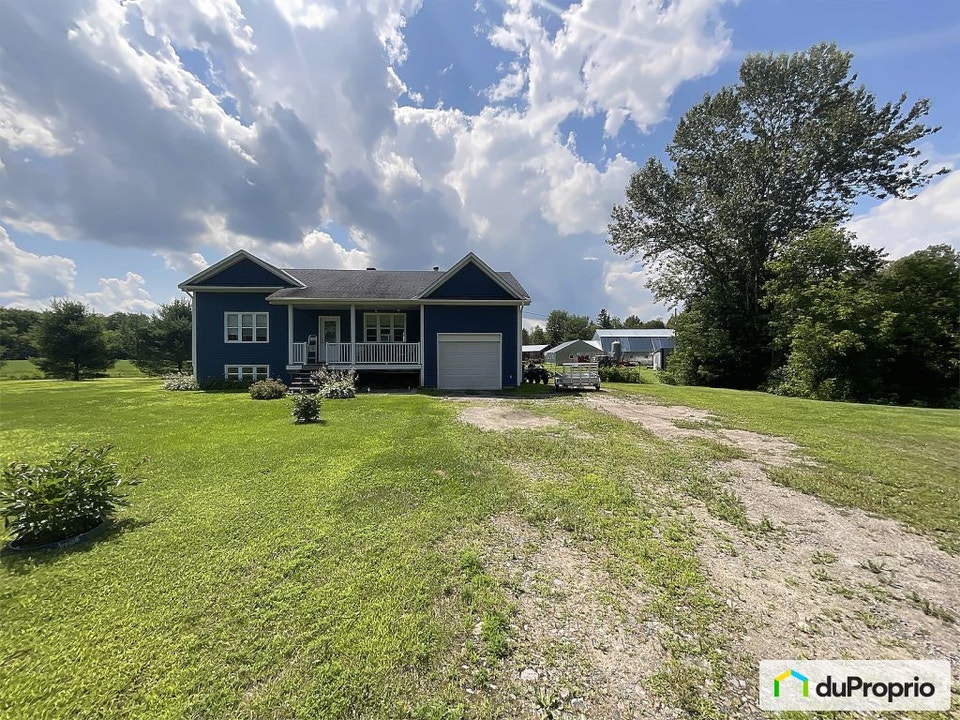 $784,000 - Acreage / Hobby Farm / Ranch for sale in Quyon | Houses for ...