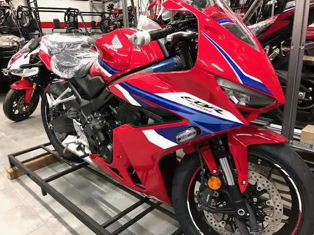 2025 HONDA CBR 650 RACS ABS E-Clutch Sold.. More Coming Soon !! in Sport Bikes in Winnipeg - Image 2