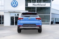 Navigate with confidence and exceptional comfort in this near-new 2024 Chevrolet Trailblazer LT Spor... (image 4)