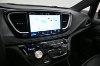 Apple Carplay, Climate control, Remote start, Push button start! Kijiji Engine: V6 Cylinder Engine 3... (image 7)