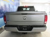 RAM 1500 CLASSIC 2023 SLT V6 CREW-CAB 4X4 TOUT ÉQUIPÉ / CAMÉRA DE RECUL / BLUETOOTH / ÉCRAN TACTILE... (image 4)