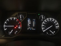 Few trucks balance modern capability and everyday usability as cleanly as a well-sorted full-size pi... (image 9)