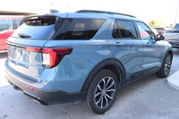 Capital Ford Lincoln Winnipeg Ltd (MB's #1 Rated Ford Store) Check out this vehicle's pictures, feat... (image 3)