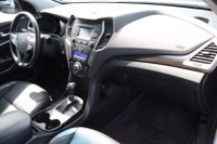 Experience comfort, capability, and reliability with this 2016 Hyundai Santa Fe AWD Luxury. With its... (image 9)