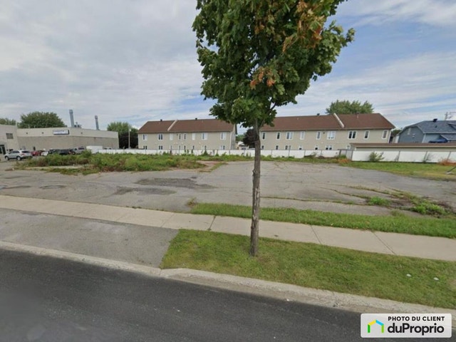 $325,000 - Commercial Lot for sale in Salaberry-De-Valleyfield — photo 1