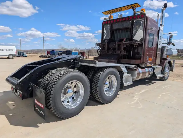 2014 KENWORTH T800 in Heavy Trucks in Kamloops - Image 6